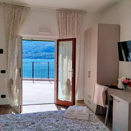 Bellavista فندق مبيت وإفطار كانوبيو